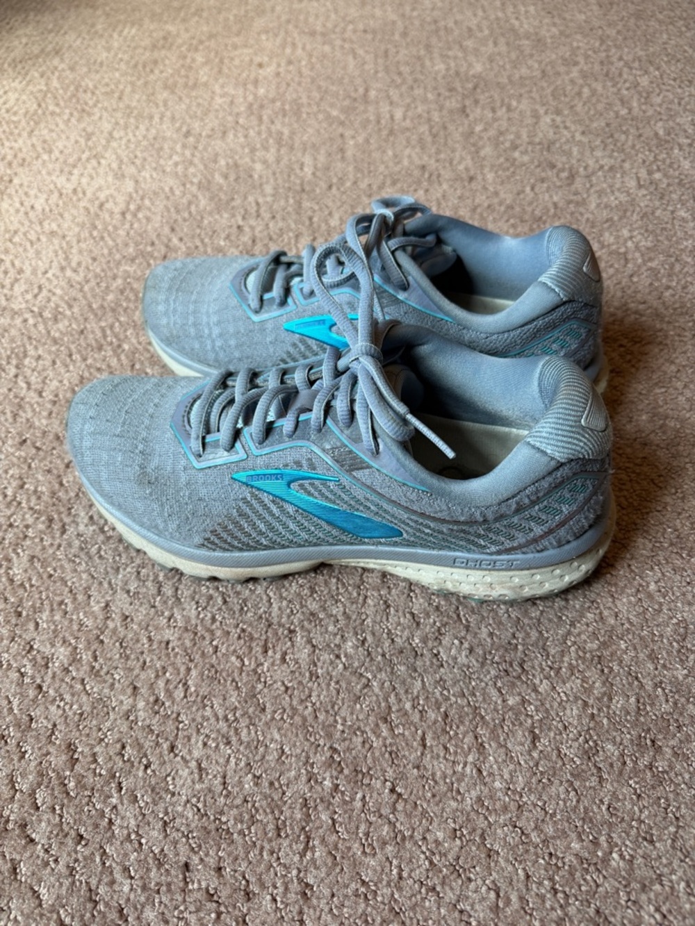 Brooks Ghost Sneakers